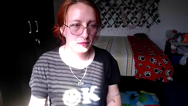 kittykalor09 online show from March 6, 8:05 pm