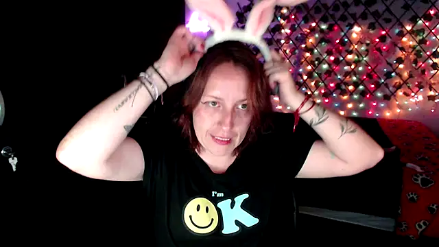 kittykalor09 online show from April 5, 1:25 am