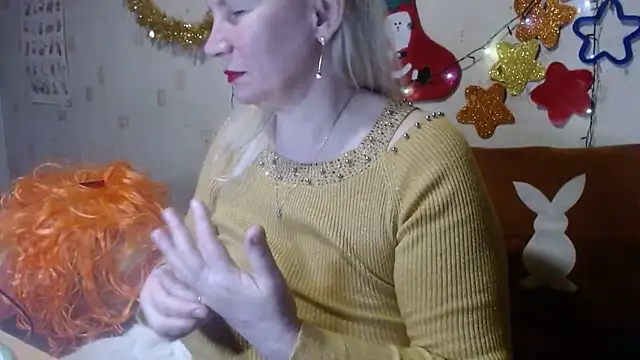 QueenLana online show from January 14, 4:29 pm
