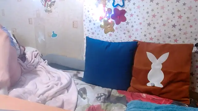 QueenLana online show from March 4, 5:02 am