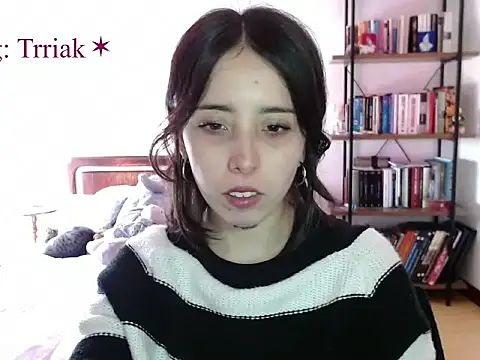 babyluna 8 8 online show from April 12, 9:20 pm