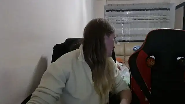 PeterAndJen online show from November 6, 7:26 pm