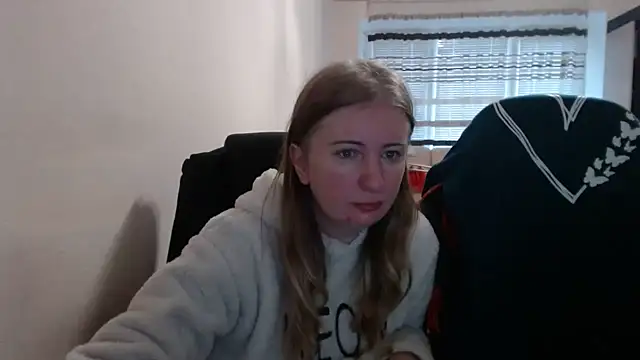 PeterAndJen online show from November 9, 8:01 am