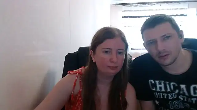 Snapshot of PeterAndJen chatting on July 10, 8:18 am PeterAndJen online show from July 10, 8:18 am