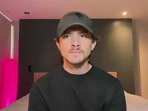 Snapshot of mcklister_kinky_feets chatting on February 12, 7:20 pm mcklister kinky feets online show from February 12, 7:20 pm