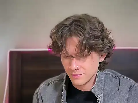 mcklister kinky feets online show from March 14, 5:24 am