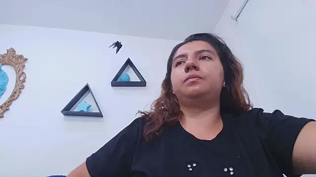 Snapshot of timkerbell_ chatting on November 10, 7:13 pm timkerbell online show from November 10, 7:13 pm