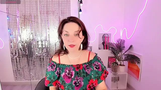 MargaretFatal online show from July 19, 5:33 am