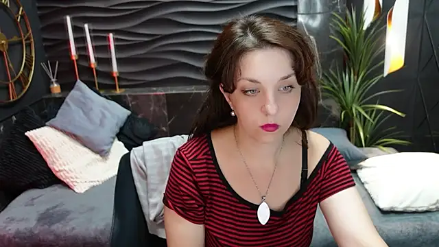 MargaretFatal online show from July 28, 2:13 pm