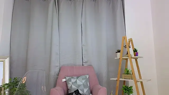 bella  adams online show from December 26, 11:35 pm