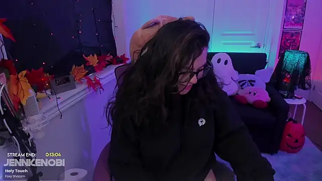 Snapshot of JennKenobi chatting on October 16, 2:40 pm JennKenobi online show from October 16, 2:40 pm