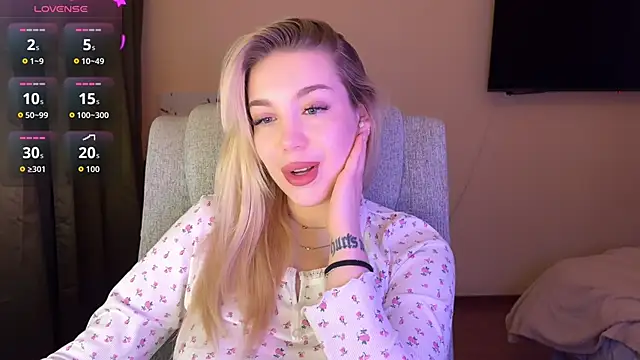 Snapshot of ariashaa chatting on December 16, 6:24 pm ariashaa online show from December 16, 6:24 pm