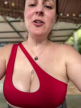 Snapshot of misslulipop chatting on December 29, 8:58 pm misslulipop online show from December 29, 8:58 pm