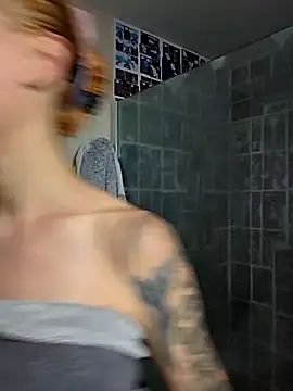 Snapshot of kylie_blck chatting on February 28, 4:24 am kylie blck online show from February 28, 4:24 am