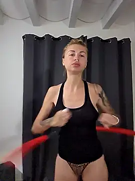 Snapshot of kylie_blck chatting on April 20, 2:36 am kylie blck online show from April 20, 2:36 am