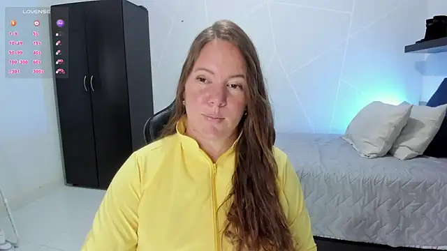 Snapshot of tamy_shine87 chatting on October 26, 12:38 am tamy shine87 online show from October 26, 12:38 am