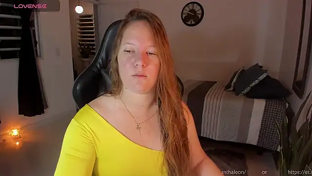 Snapshot of tamy_shine87 chatting on February 1, 2:43 am tamy shine87 online show from February 1, 2:43 am