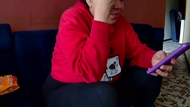 Mommy-pervert online show from April 4, 5:10 pm