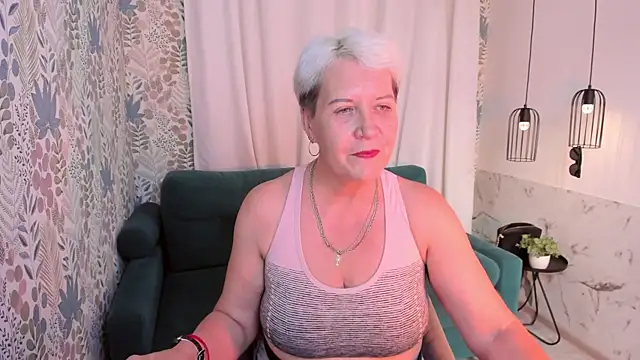 Snapshot of KathySunn chatting on June 14, 2:52 pm KathySunn online show from June 14, 2:52 pm
