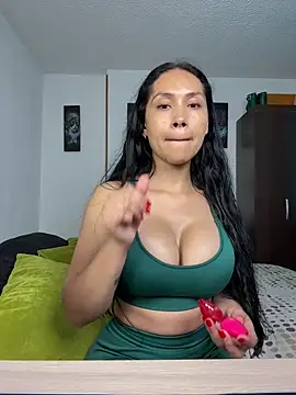 Snapshot of Angela_isabella chatting on April 23, 7:49 pm Angela isabella online show from April 23, 7:49 pm