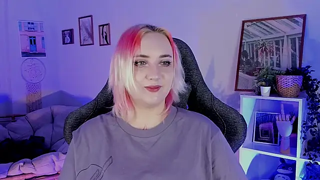 AsheLucker online show from March 6, 2:30 am