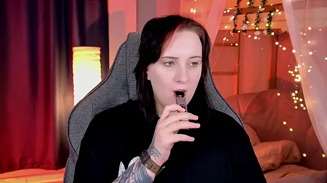 AsheLucker online show from March 14, 1:23 am