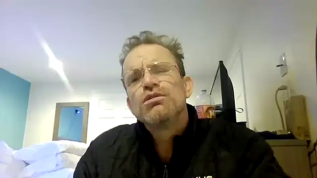 Snapshot of OGaddix269 chatting on February 16, 12:30 am OGaddix269 online show from February 16, 12:30 am
