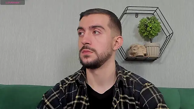 Dylan Best online show from October 6, 8:50 pm