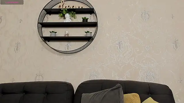 Snapshot of Dylan_Best chatting on February 16, 9:33 pm Dylan Best online show from February 16, 9:33 pm