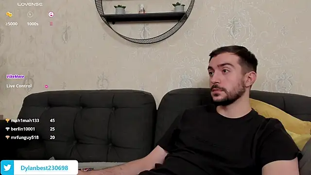 Snapshot of Dylan_Best chatting on March 2, 7:15 am Dylan Best online show from March 2, 7:15 am