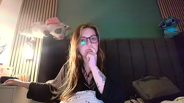 short sweetpea online show from March 12, 7:14 am