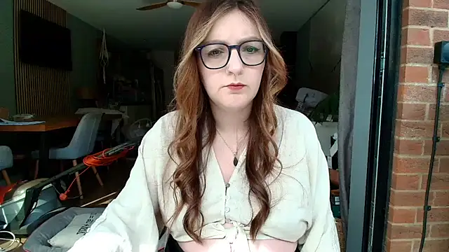 short sweetpea online show from April 9, 12:10 pm