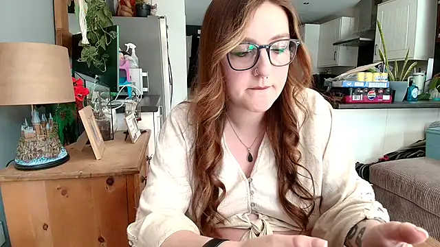 short sweetpea online show from April 10, 11:59 am