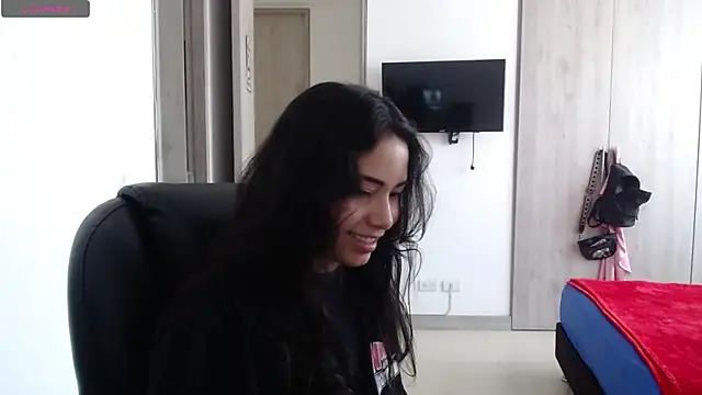 numberfav8 online show from December 20, 3:21 pm