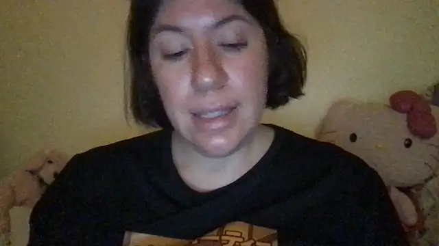 Snapshot of HYPHYtype chatting on February 15, 8:24 am HYPHYtype online show from February 15, 8:24 am