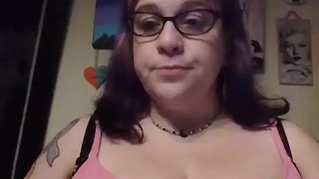 GothyBaby online show from April 11, 10:25 pm