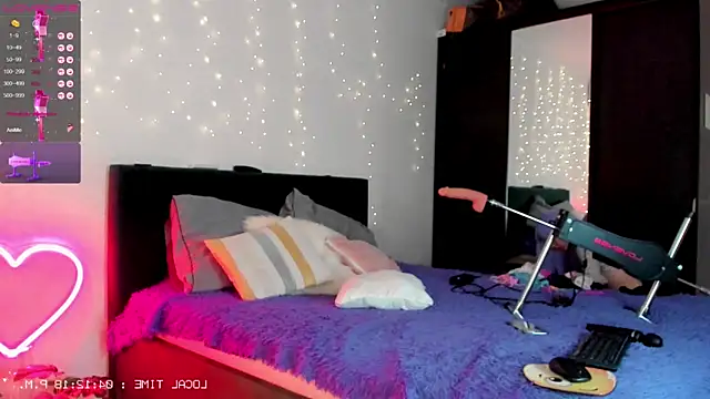 smurfette1 online show from December 4, 1:20 pm