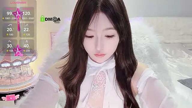 Snapshot of Happy_Kitty chatting on November 20, 3:12 pm Happy Kitty online show from November 20, 3:12 pm