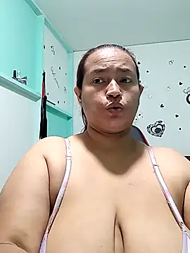 NatalySexxxMilk online show from October 9, 7:06 am