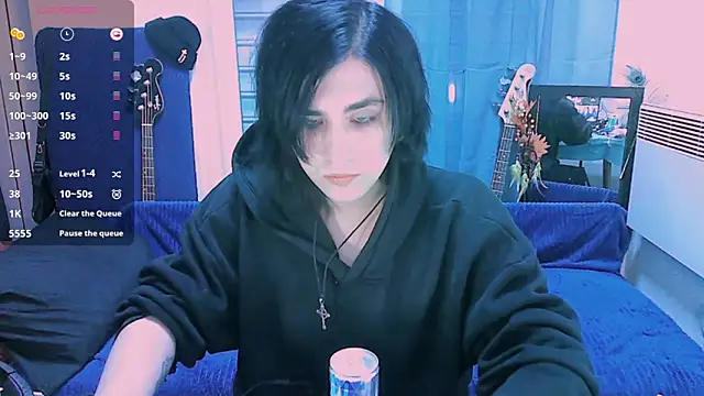 Snapshot of sademobeer chatting on May 21, 10:06 pm sademobeer online show from May 21, 10:06 pm