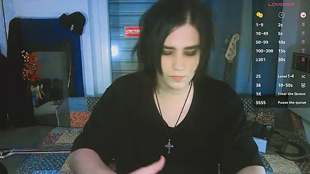 Snapshot of sademobeer chatting on June 14, 11:51 pm sademobeer online show from June 14, 11:51 pm