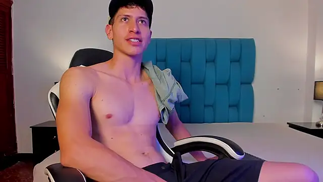 Tyler Cold online show from October 2, 7:10 pm