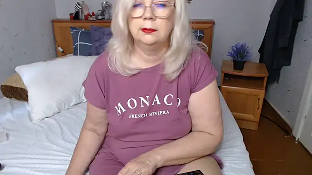 BozhenaNude online show from May 24, 3:44 am