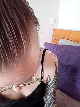 Aelita bb online show from April 2, 7:28 am