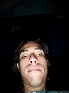 Snapshot of AlexAlejandro13 chatting on May 15, 8:32 am AlexAlejandro13 online show from May 15, 8:32 am