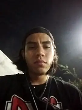 Snapshot of AlexAlejandro13 chatting on May 16, 5:04 am AlexAlejandro13 online show from May 16, 5:04 am