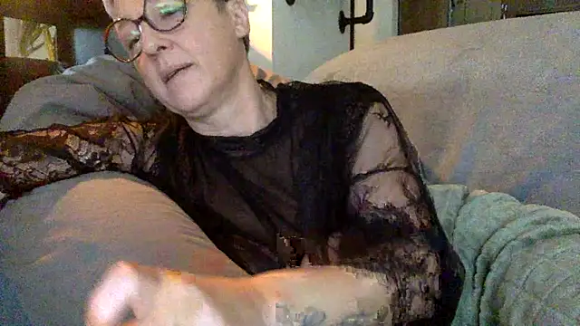 Kbimpakt online show from November 17, 8:20 am