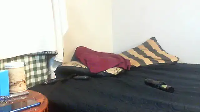 Bottomslut4tops84 online show from April 27, 12:08 am