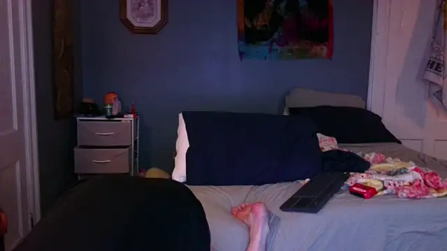 hpluvsplata online show from February 22, 1:42 pm