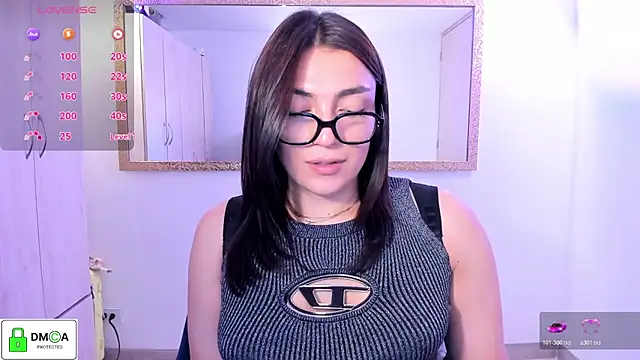 EricaVanderhill online show from July 15, 7:19 pm